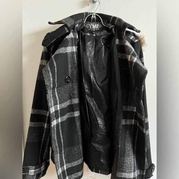 YMI Plaid Women’s Coat - Picture 3 of 4